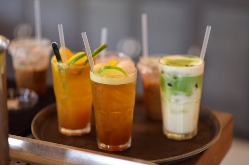 Iced Ranch Tea with lemon garnish